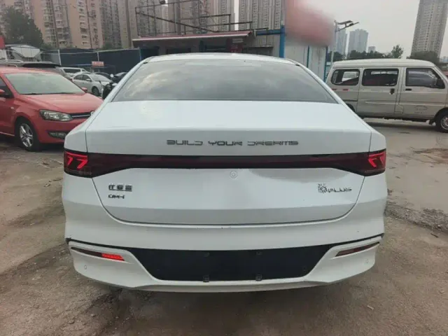 BYD Qin PLUS — Фото автомобиля 5