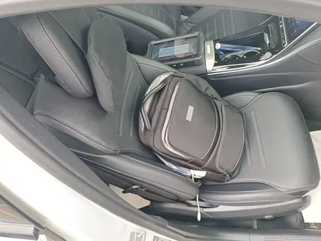 Mercedes-Benz C-Class — Фото автомобиля 24