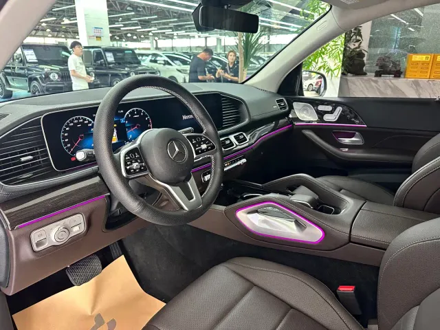 Mercedes-Benz GLE-Class — Фото автомобиля 8