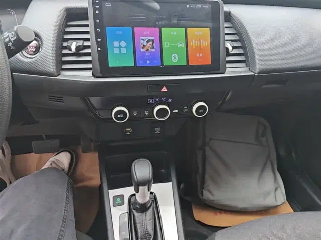 Honda Fit — Фото автомобиля 12