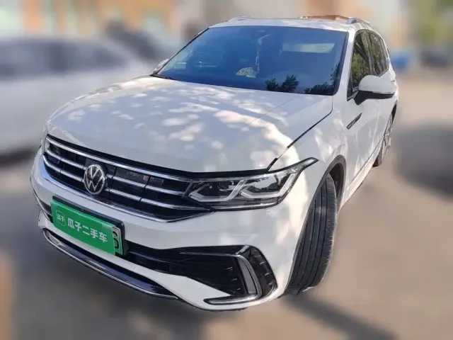 Фотография автомобиля — Volkswagen Tiguan L PHEV