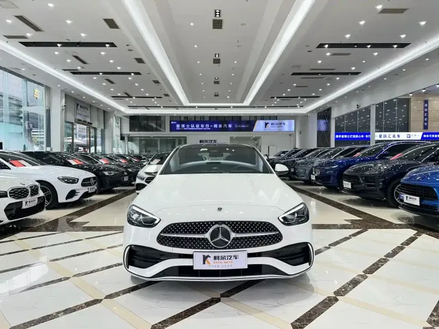 Mercedes-Benz C-Class — Фото автомобиля 3