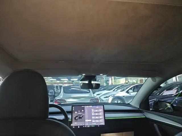 Tesla Model Y — Фото автомобиля 17
