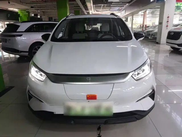 BYD Yuan Pro — Фото автомобиля 2