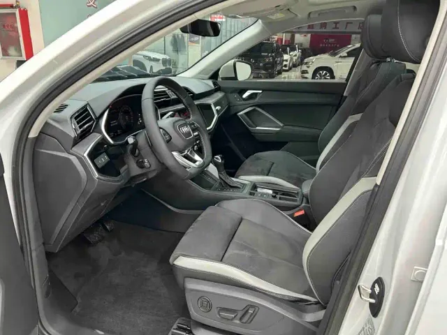 Audi Q3 — Фото автомобиля 16