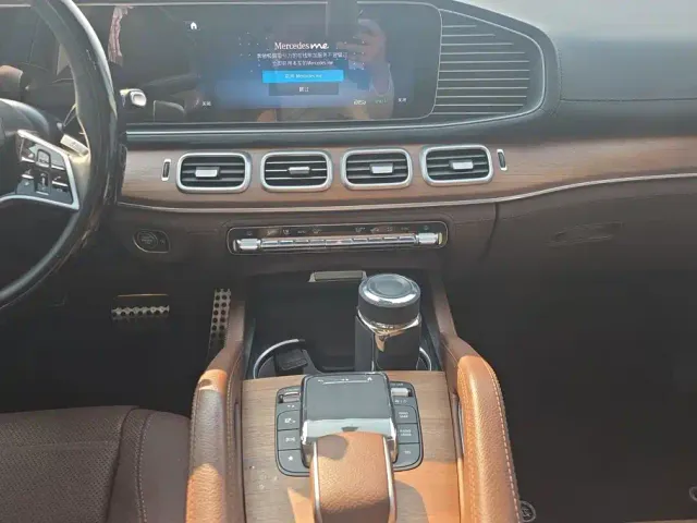 Mercedes-Benz GLS-Class — Фото автомобиля 13