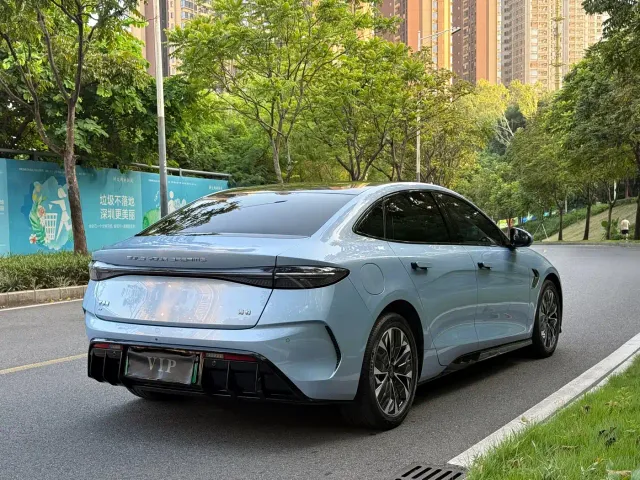 BYD Seal — Фото автомобиля 10