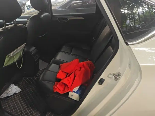Nissan Sylphy — Фото автомобиля 11