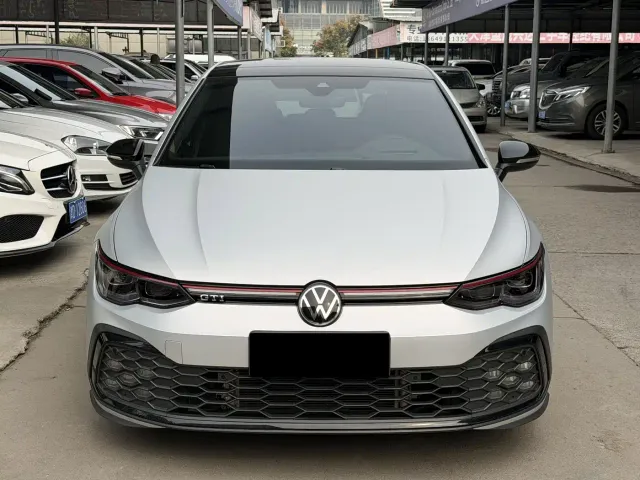 Volkswagen Golf GTI — Фото автомобиля 2