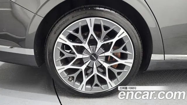 Genesis G90 — Фото автомобиля 5