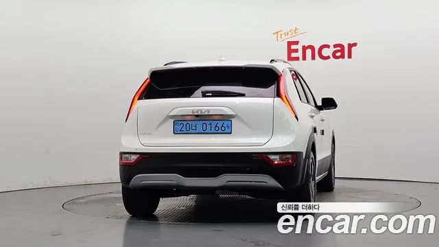 Kia Niro Niro (New) — Фото автомобиля 4
