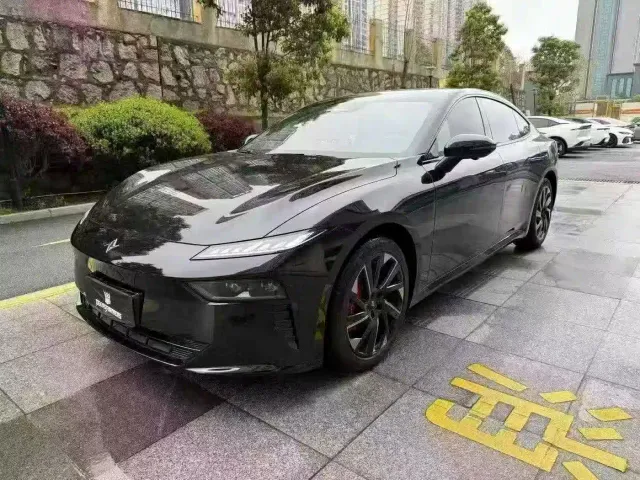 Фотография автомобиля — Dongfeng eπ 007