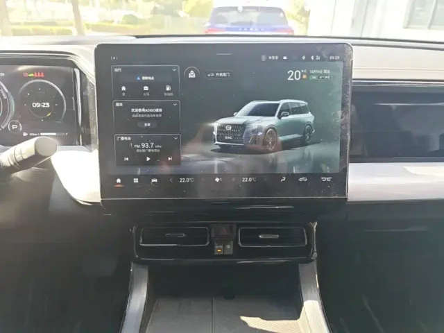 GAC Trumpchi GS8 — Фото автомобиля 12