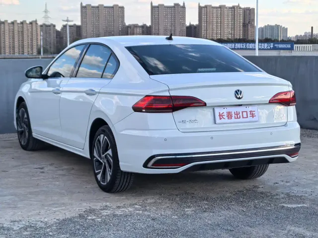 Volkswagen Bora — Фото автомобиля 6