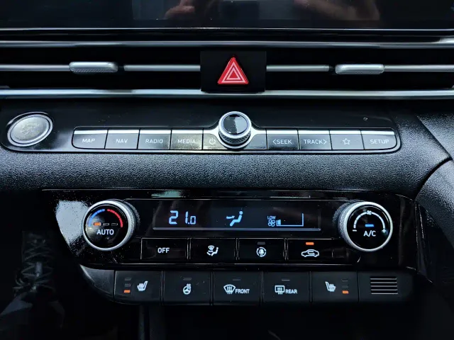 Hyundai Elantra — Фото автомобиля 13
