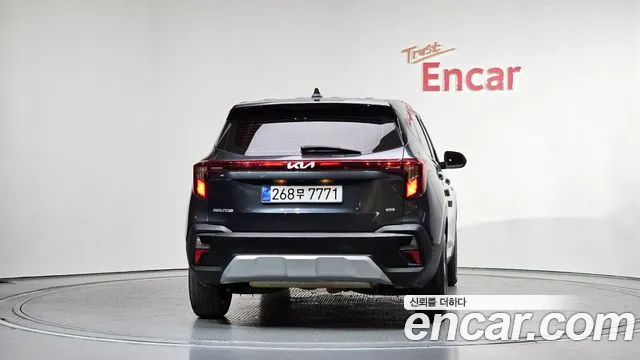 Kia Seltos — Фото автомобиля 4