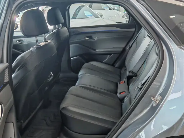 BYD Qin L — Фото автомобиля 5