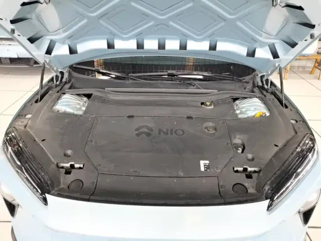 Nio ET5 Touring — Фото автомобиля 15