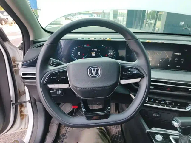 Changan Eado — Фото автомобиля 10
