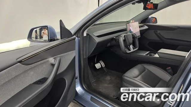 Tesla Model Y Модель Y — Фото автомобиля 5