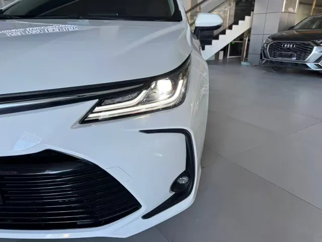 Toyota Corolla — Фото автомобиля 7