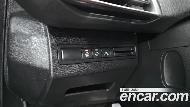Peugeot 3008 2nd Gen — Фото автомобиля 25
