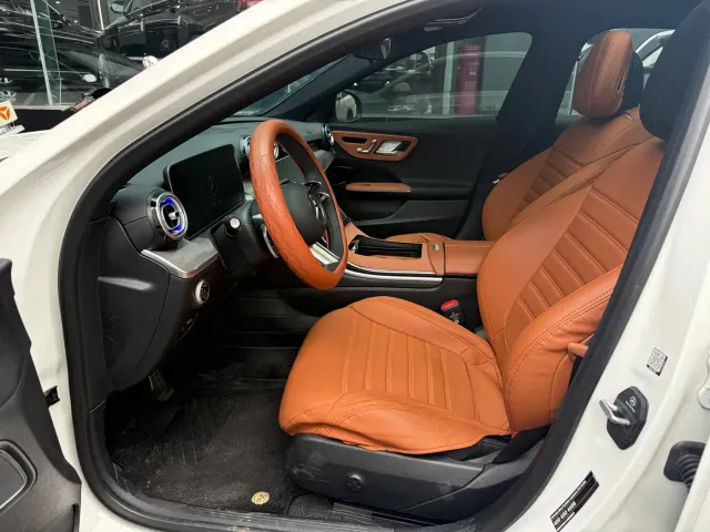 Mercedes-Benz C-Class — Фото автомобиля 3