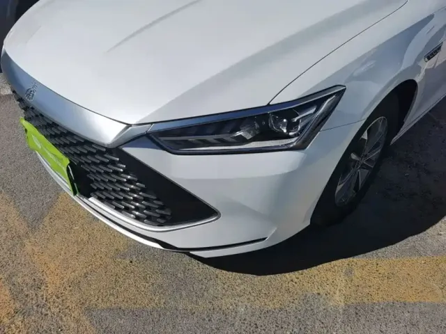BYD Qin PLUS — Фото автомобиля 23