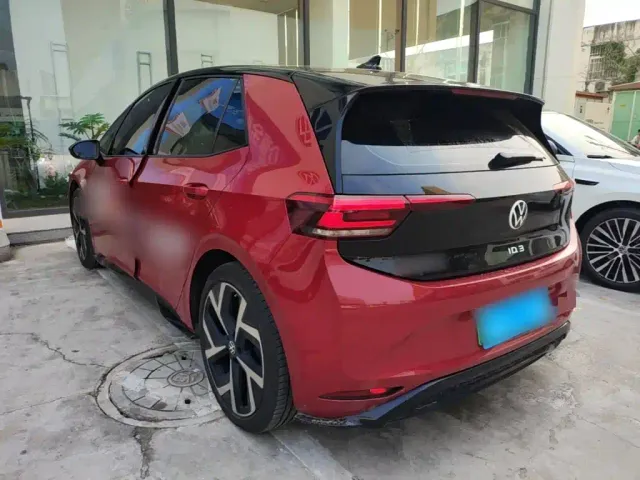 Volkswagen ID.3 — Фото автомобиля 4