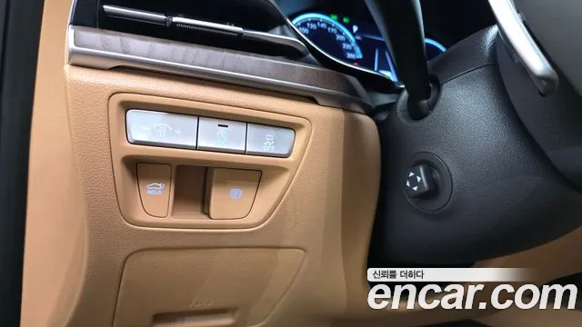 Genesis G80 Бензин 2.5 турбо AWD — Фото автомобиля 17