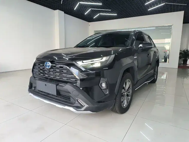 Фотография автомобиля — Toyota RAV4
