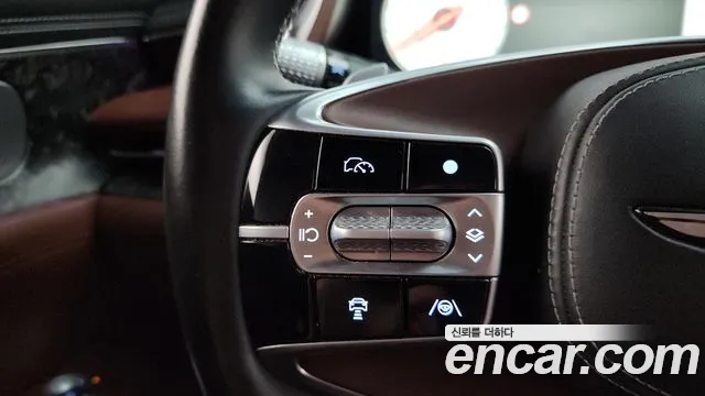 Genesis G90 Бензин 3.5 турбо AWD — Фото автомобиля 13