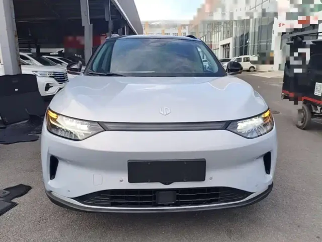 Leapmotor C11 — Фото автомобиля 2