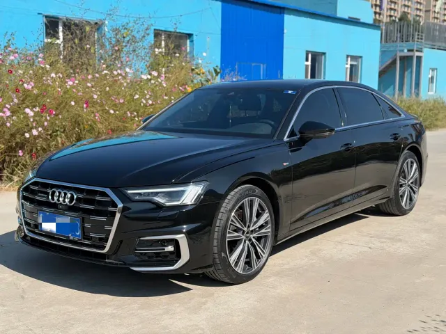 Фотография автомобиля — Audi A6L