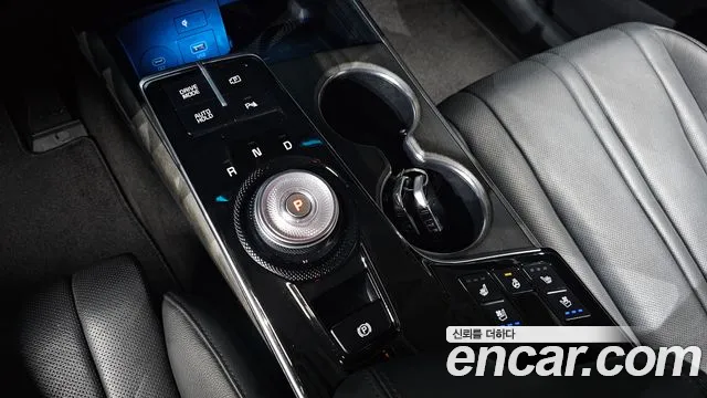 Kia K8 Hybrid — Фото автомобиля 12