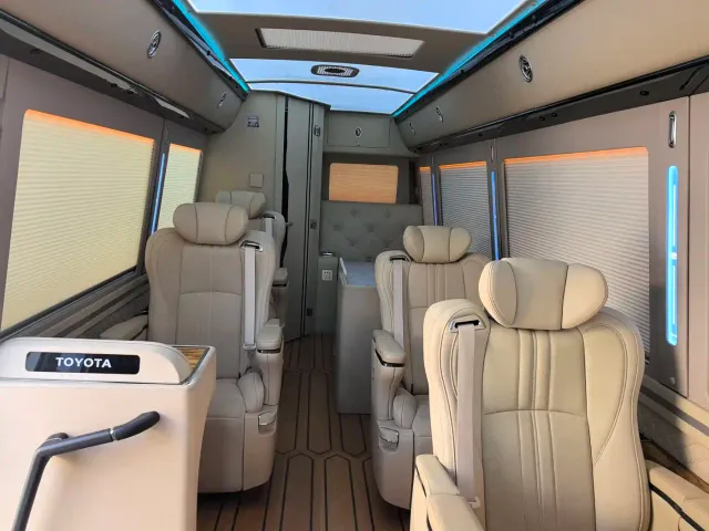 Toyota Coaster — Фото автомобиля 10