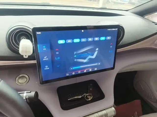BYD Dolphin — Фото автомобиля 12