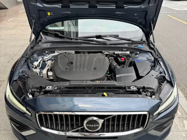 Volvo S60 — Фото автомобиля 15