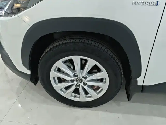 Toyota Corolla Cross — Фото автомобиля 22