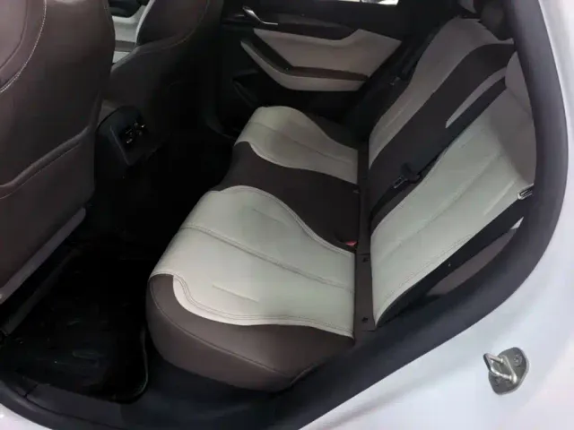 BYD Qin PLUS — Фото автомобиля 16