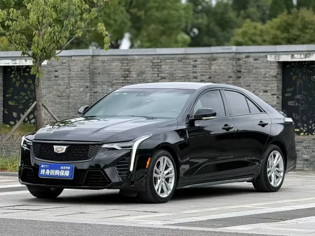 Фотография автомобиля — Cadillac CT4