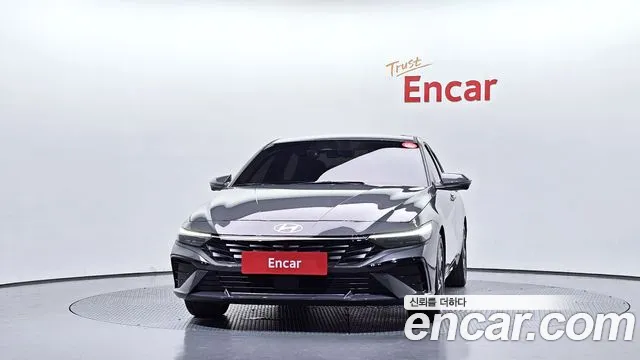 Hyundai Avante CN7 — Фото автомобиля 3