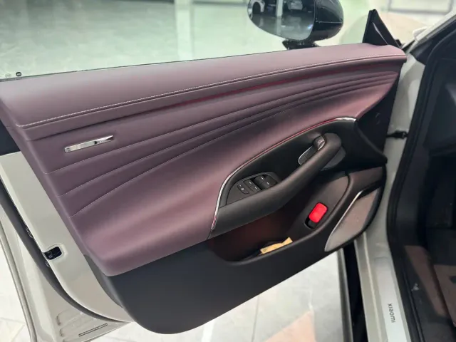 Xiaomi SU7 — Фото автомобиля 10