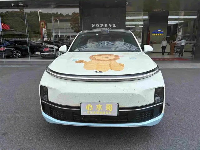 Фотография автомобиля — Li Auto L9