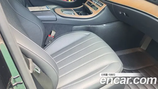 Mercedes-Benz E-Class — Фото автомобиля 14