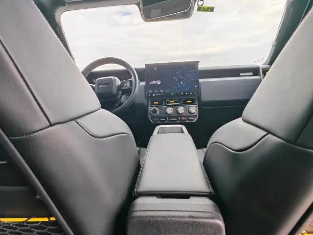 iCAR V23 — Фото автомобиля 11