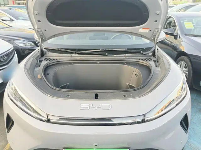 BYD Sealion 05 EV — Фото автомобиля 19
