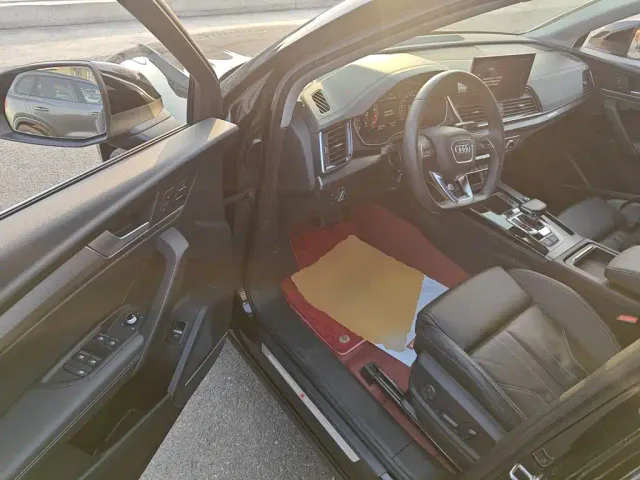 Audi Q5L — Фото автомобиля 11