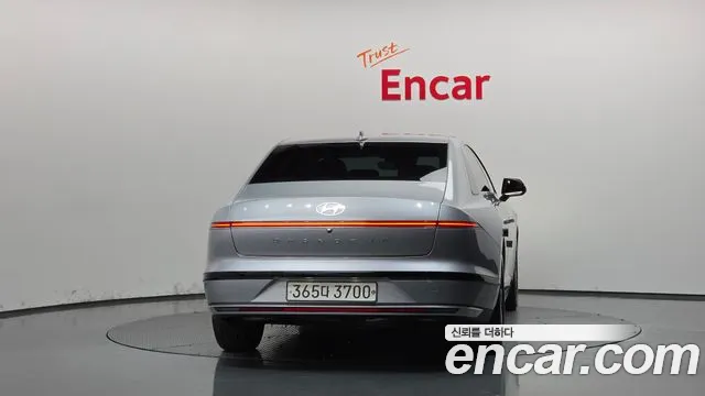 Hyundai Grandeur GN7 — Фото автомобиля 4