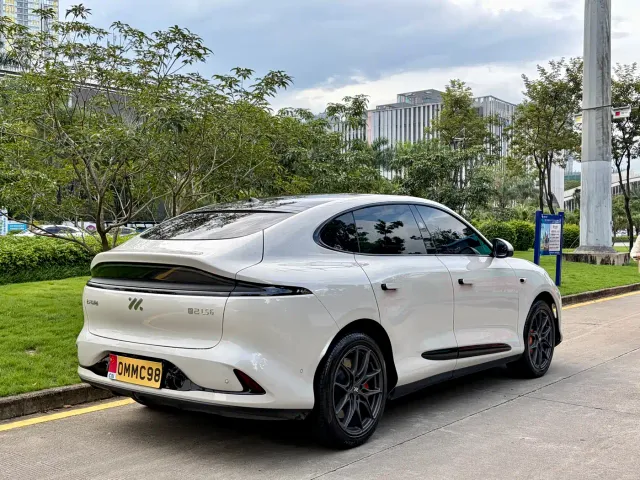 IM Motors LS6 — Фото автомобиля 4